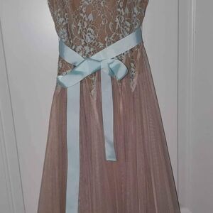 Elegant Lace Womens Dress with Blue Ribbon
